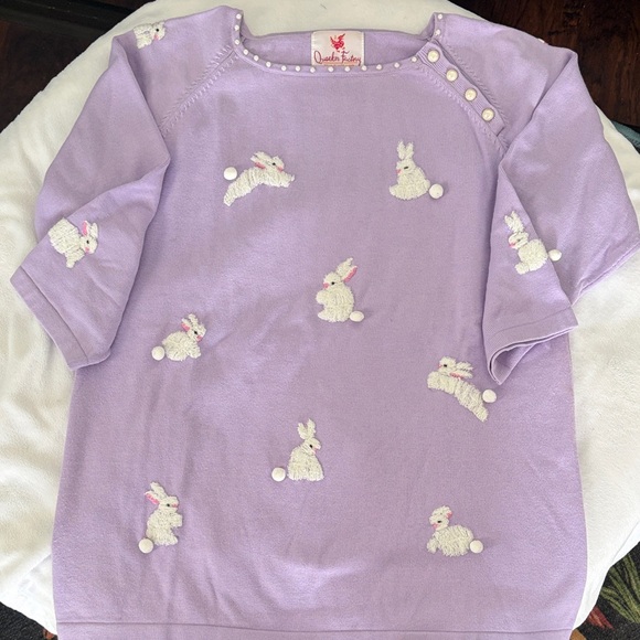 Quacker Factory Sweaters - Quacker Factory Purple 3/4 sweater Knit Top with bunnies!